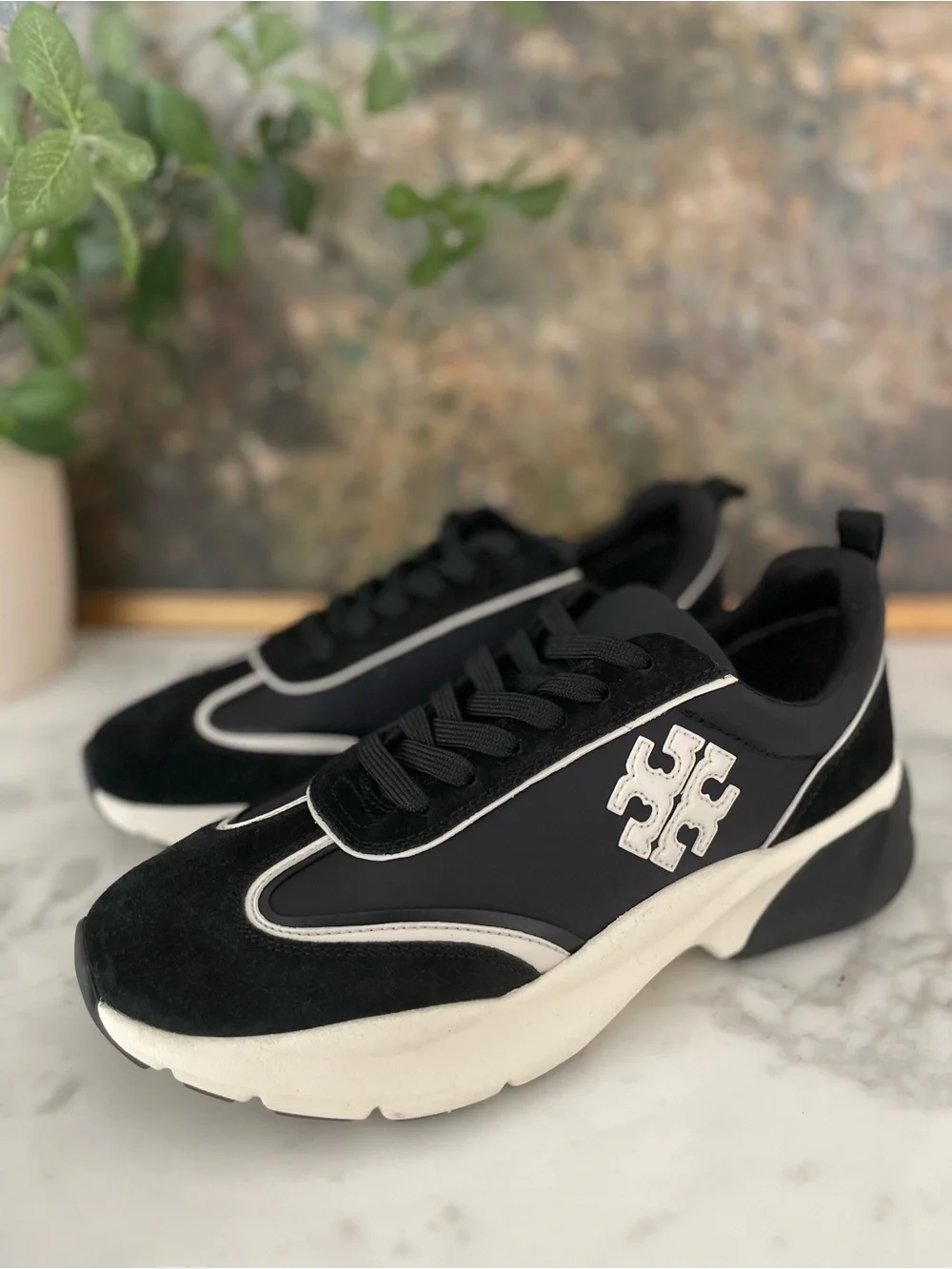 New Tory Burch Good Luck Sneakers Leather Suede Trainers Black & White Size 9.5
